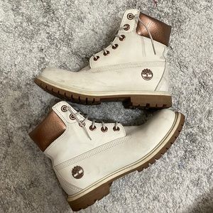 Crème Timberlands
